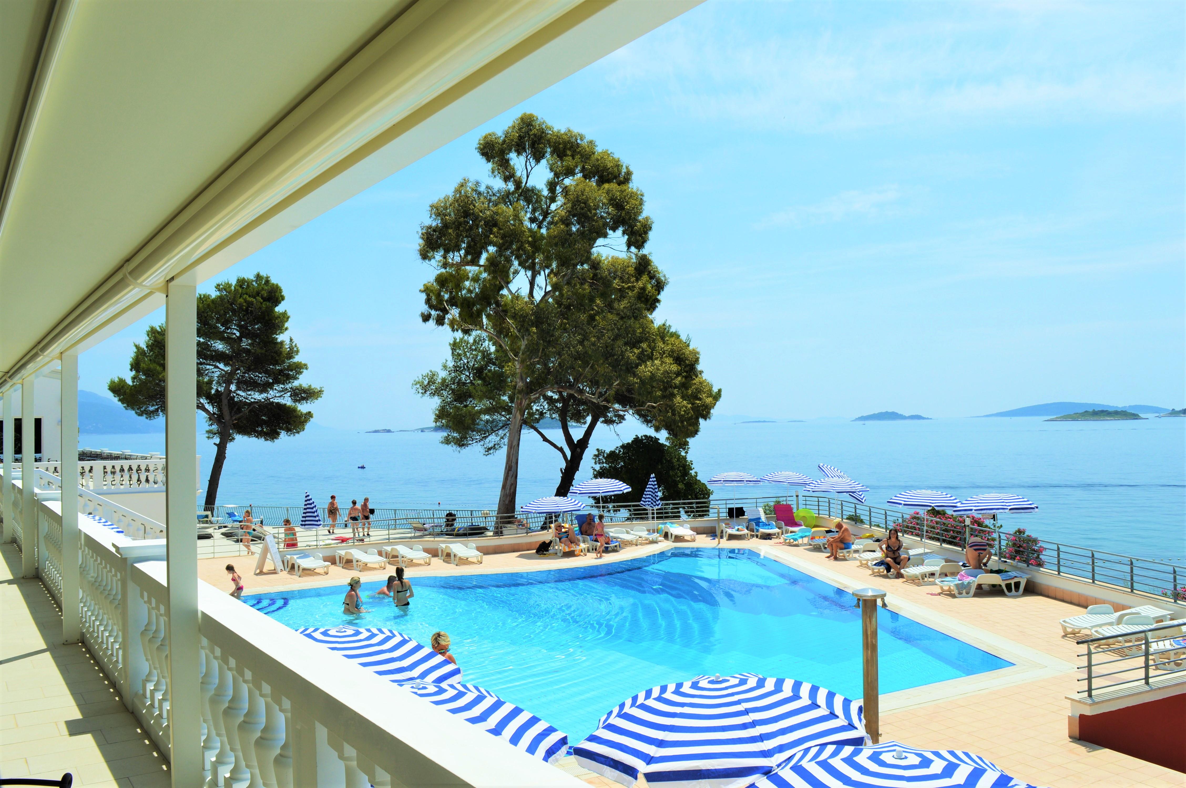 Apartments Bellevue Orebic Bagian luar foto
